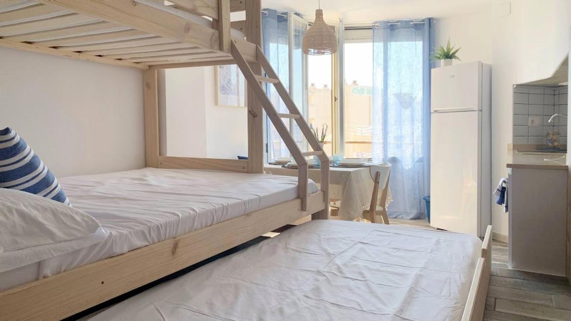 Apartbeach La Brisa Y Frente Playa Ла-Пінеда Екстер'єр фото